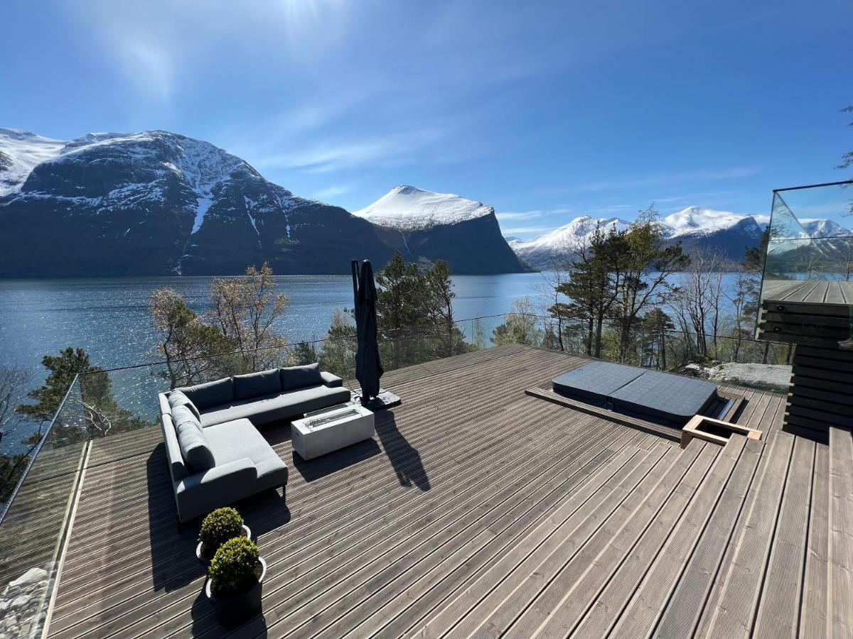 Villa Kristina / Andalsnes Torvik Exterior foto